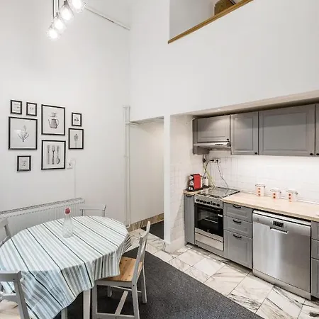 Podi * ブダペスト